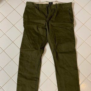 J Crew slim 484 green chinos 29x30